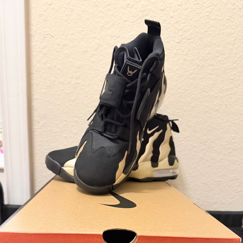 Nike Air DT Max ‘96 “Colorado Home” Men’s Shoe - Picture 6 of 10